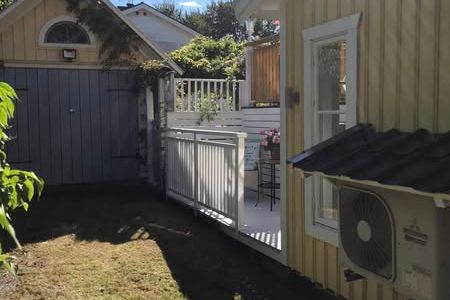Möblerad lägenhet med uteplats i Lundby