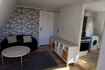 Möblerad 2:a nära Köping – allt ingår