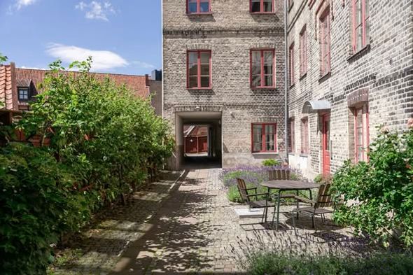 Nyrenoverad 2:a med uteplats i Lund