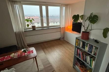Möblerad etage-2:a centralt i Uppsala