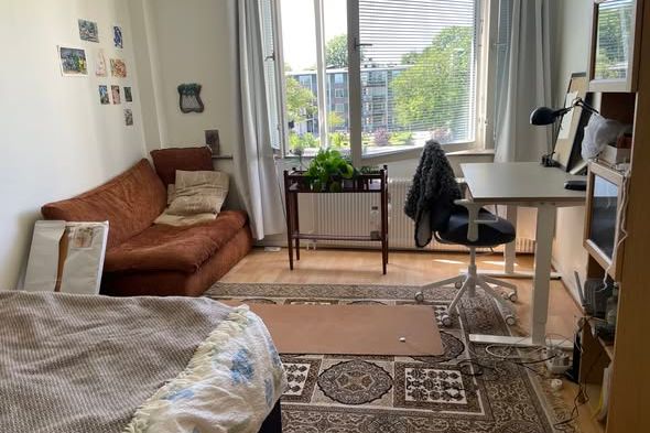 Möblerat studentrum på Ulrikedal