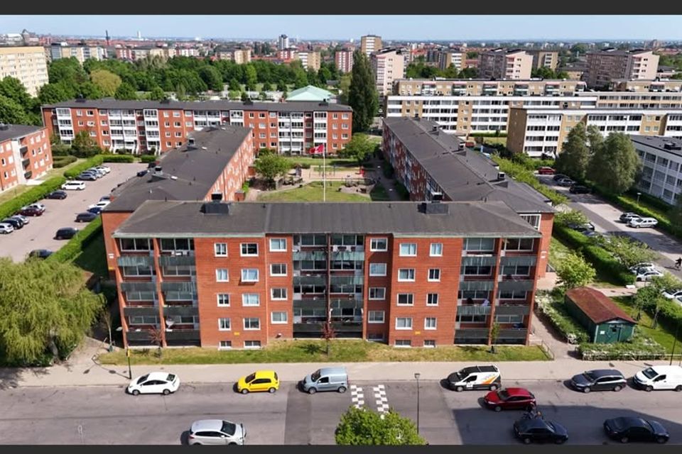 Totalrenoverad tvåa med balkong i Malmö