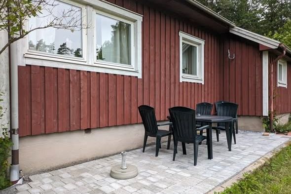 Möblerat hus med trädgård i Mölnlycke