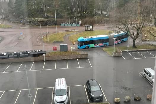 Renoverad 3:a i Bergsjön med möbler