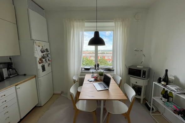 Rymlig delvis möblerad 1:a i Lunden
