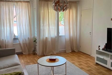 Rum med eget badrum i Tensta, allt ingår