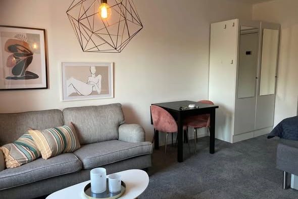 Möblerad etta i Göteborg – 6400 kr