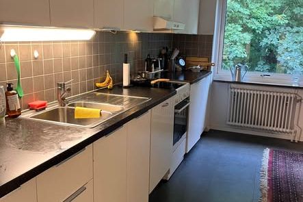 Stor 2:a på Tågagatan med balkong