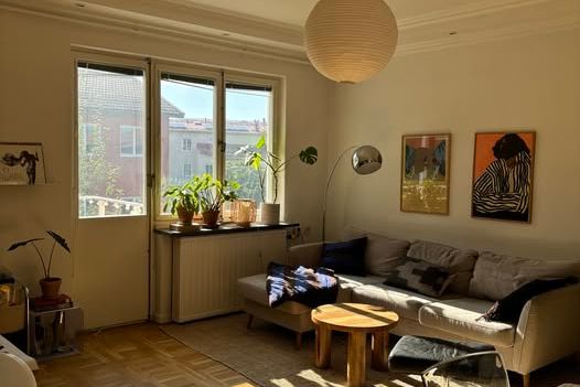 Charmig 40-tals tvåa i Kransen uthyres