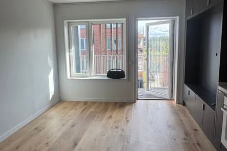 1 rok med solig balkong på Termikgatan