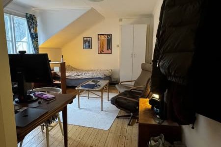 Möblerat rum i lugnt läge, nära Göteborg