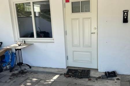 Nyrenoverad 3:a i villa, Spånga, inkl. p-plats