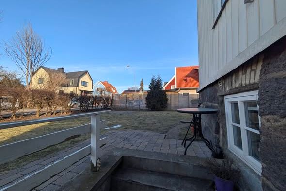 1:a med trädgård i centrala Hisingen