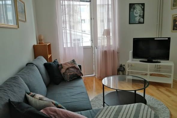1:a med balkong uthyres i Hejdegården