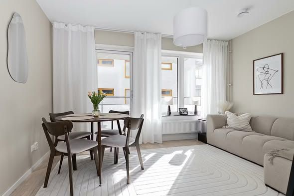 Modern 1:a i Mariehöjd – möblerad