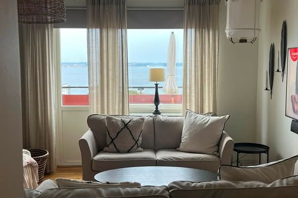 Möblerad 1:a på Tågaborg med havsutsikt