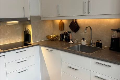 Modern 2:a i Stohagen med balkong