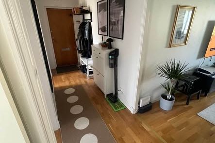 Fin 2:a nära pendeltåg i Väsby