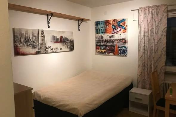 Central 1:a nära hav & högskola
