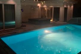 Segeltorp 1:a med pool & spabad