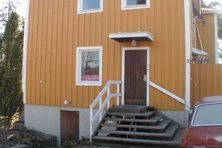 Sjöutsikt och terrass i Sollentuna