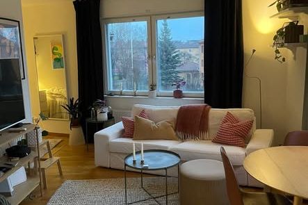 Möblerad studentetta i Kåbo uthyres
