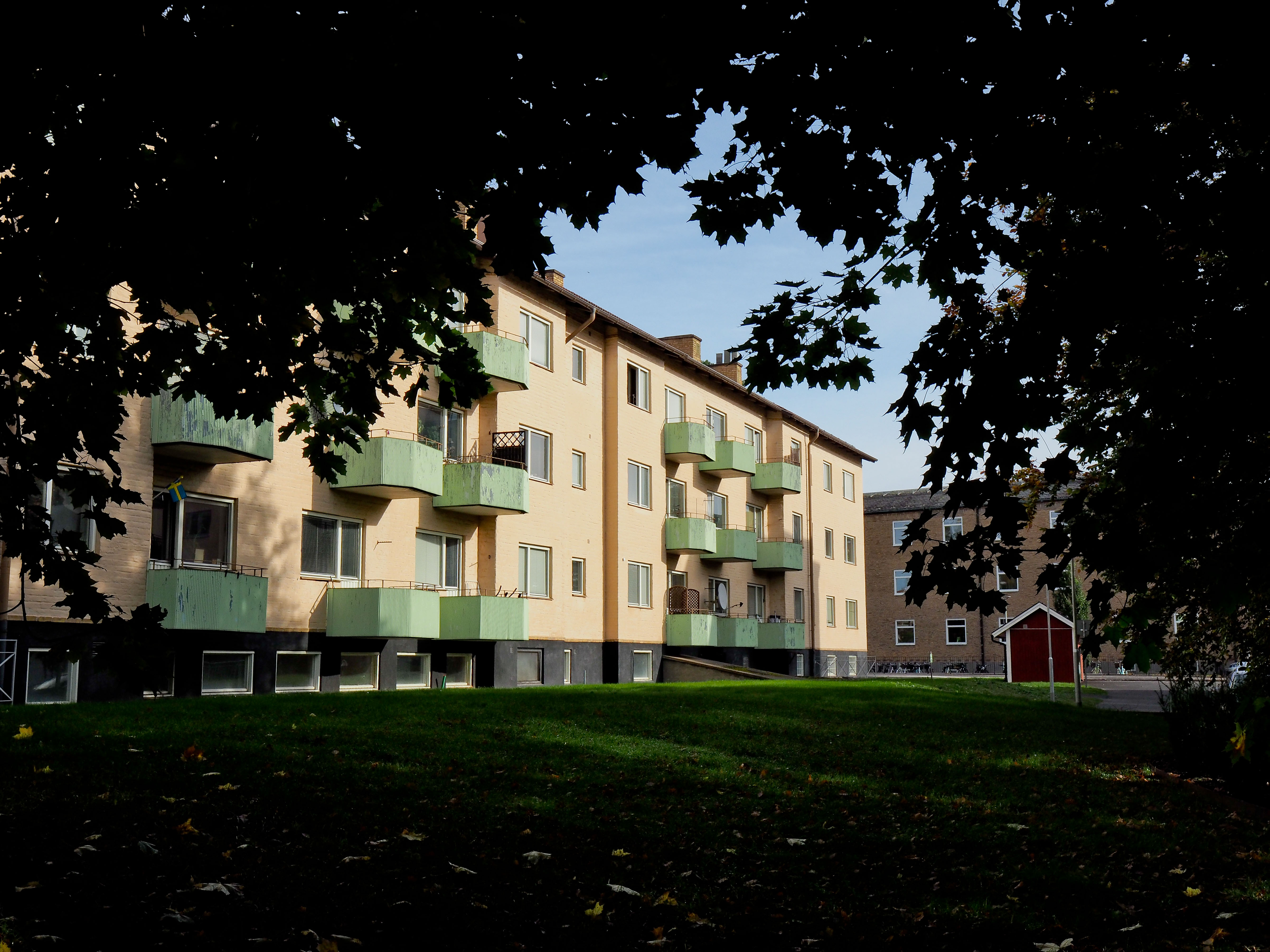 Läroverksgatan 8 B – KATRINEHOLM
