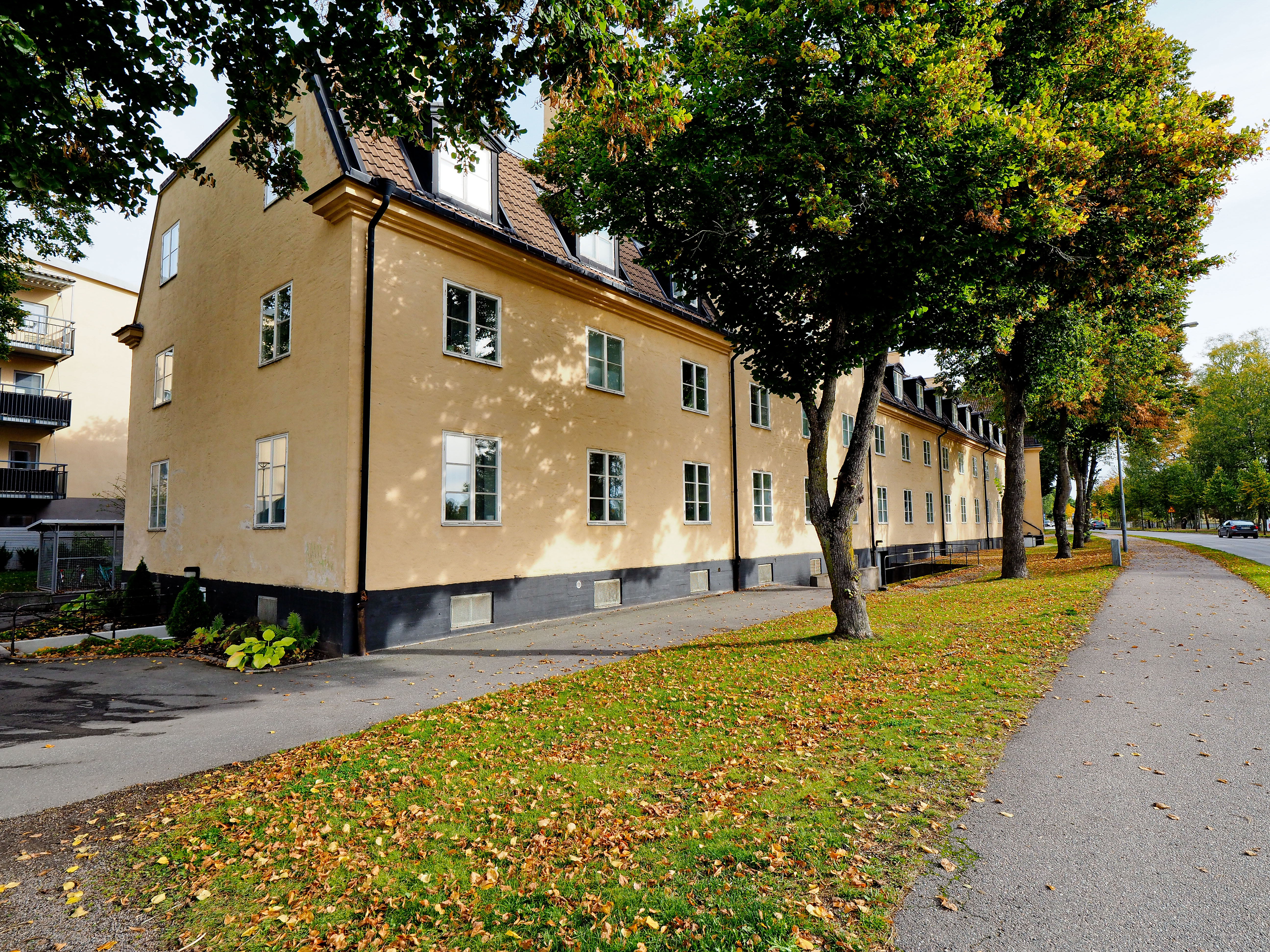 Läroverksgatan 10 F – KATRINEHOLM