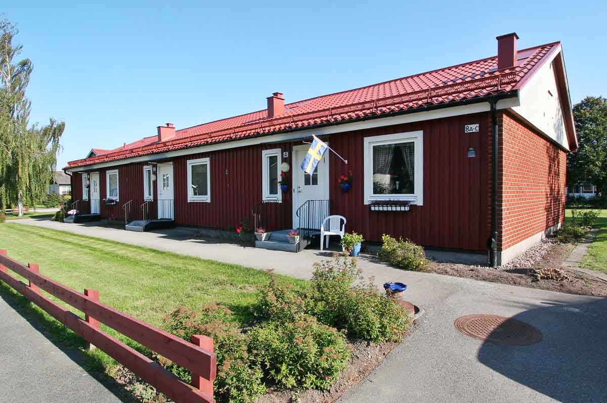 Klövervägen 8 A – TJUREDA