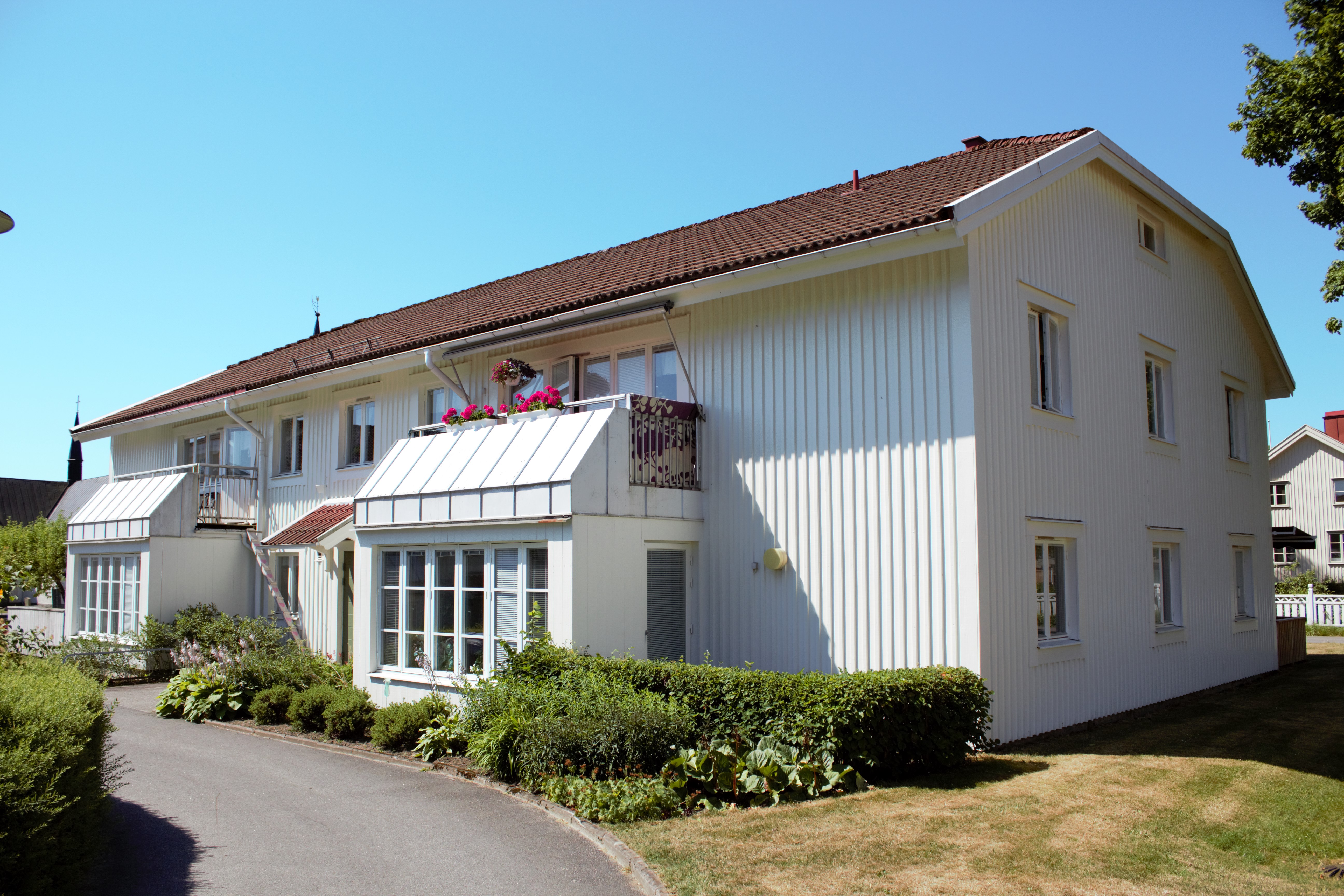 Skogshällsvägen 8 