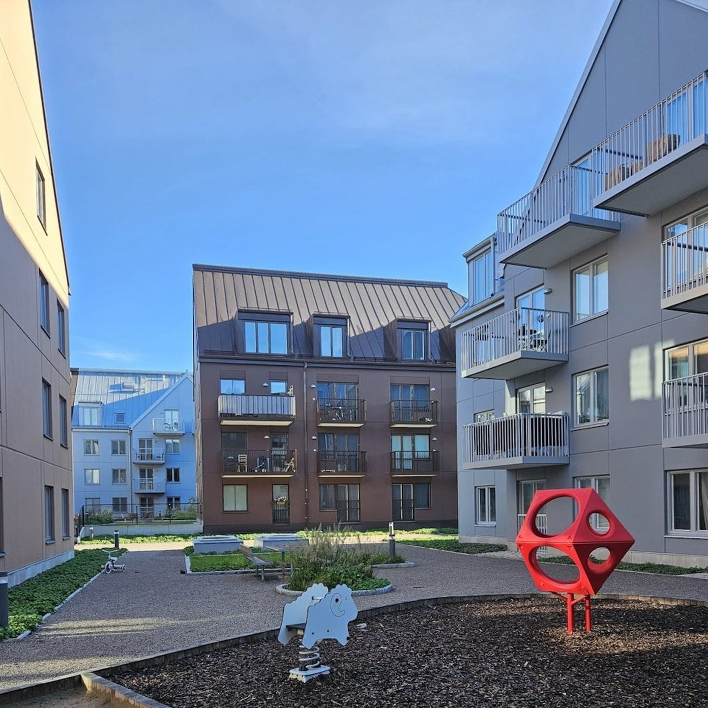 2 rok · 38 m² i Sollentuna – bild 7
