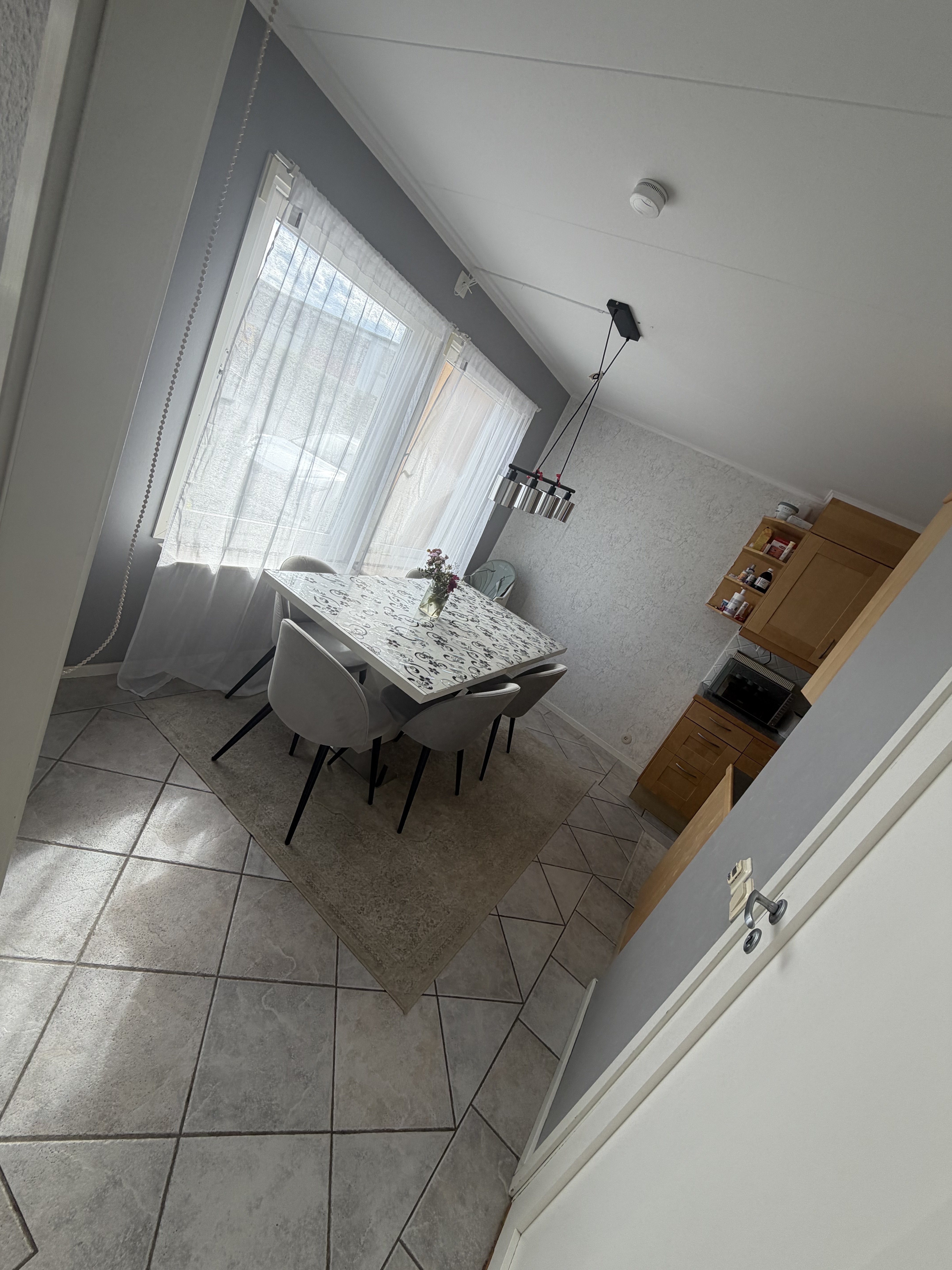 Villa/Hus, 5 rooms, 122 sqm, Kungsängen – bild 2