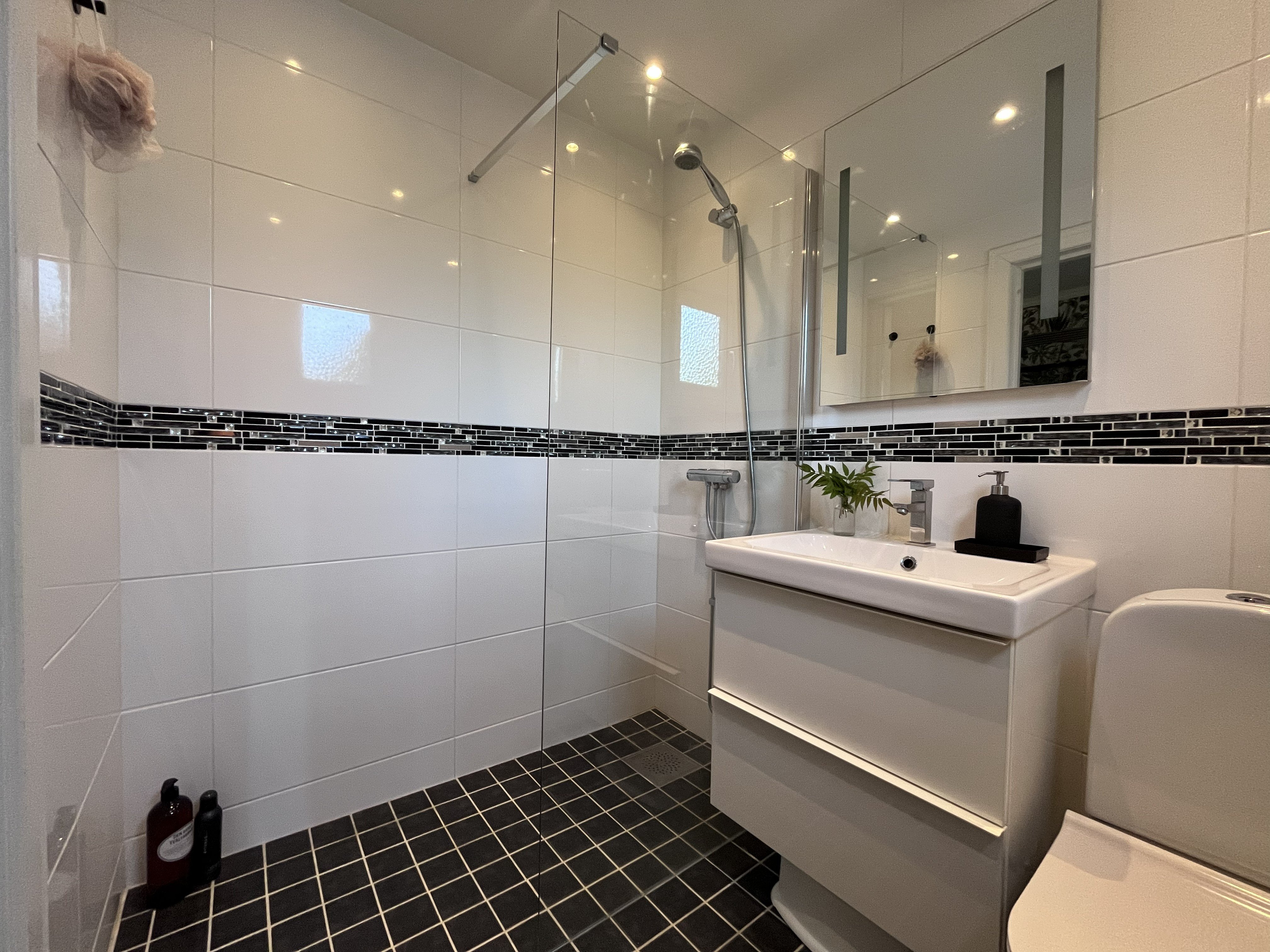 Villa/Hus, 7 rooms, 183 sqm, Tungelsta – bild 5