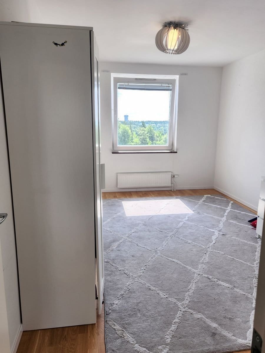 1 rok · 32 m² i Södertälje – bild 2