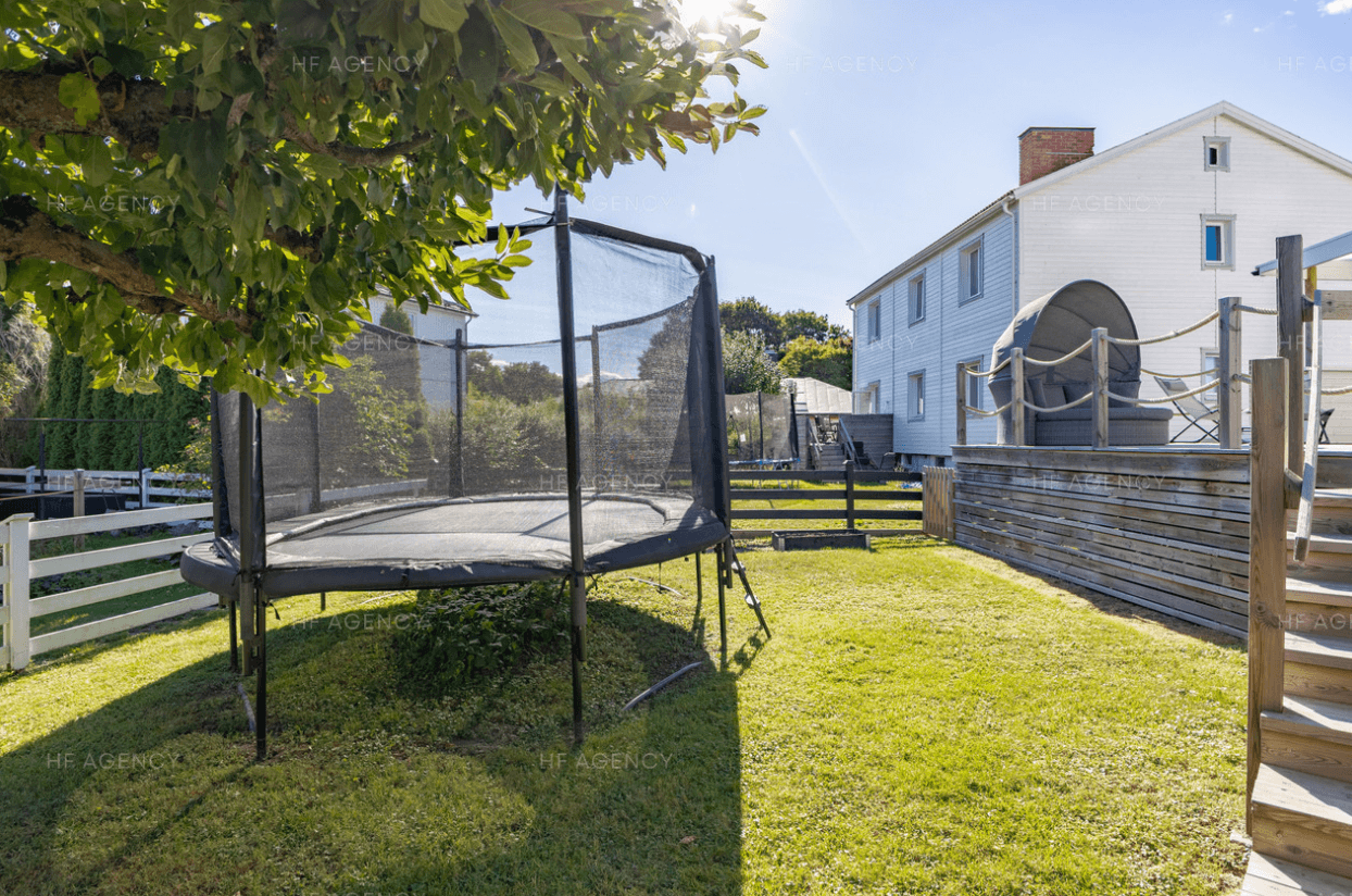 5 rok · 200 m² i Enköping – bild 11