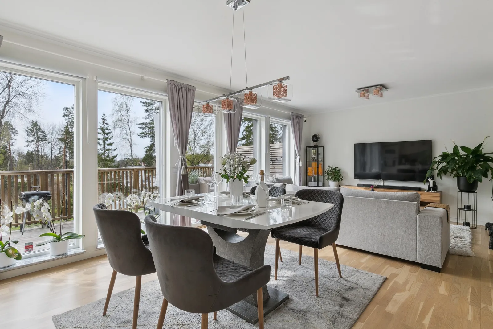 6 rok · 131 m² i Skogås – Skogås