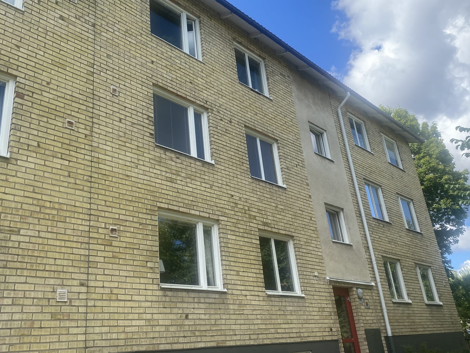 2 rok · 55 m² i Södertälje – bild 3