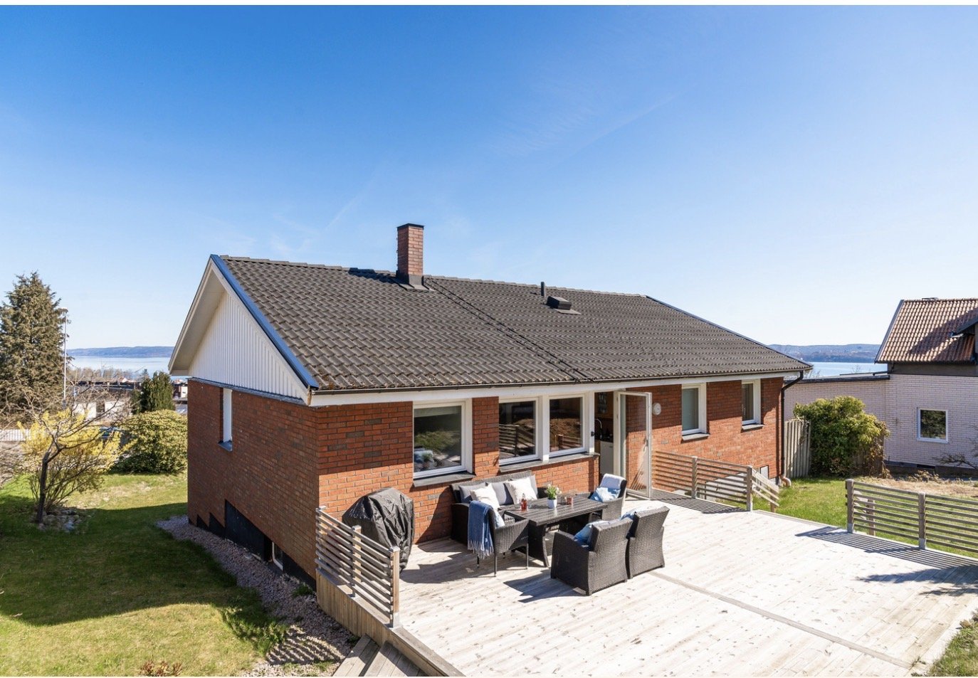 8 rok · 245 m² i Jönköping – bild 2