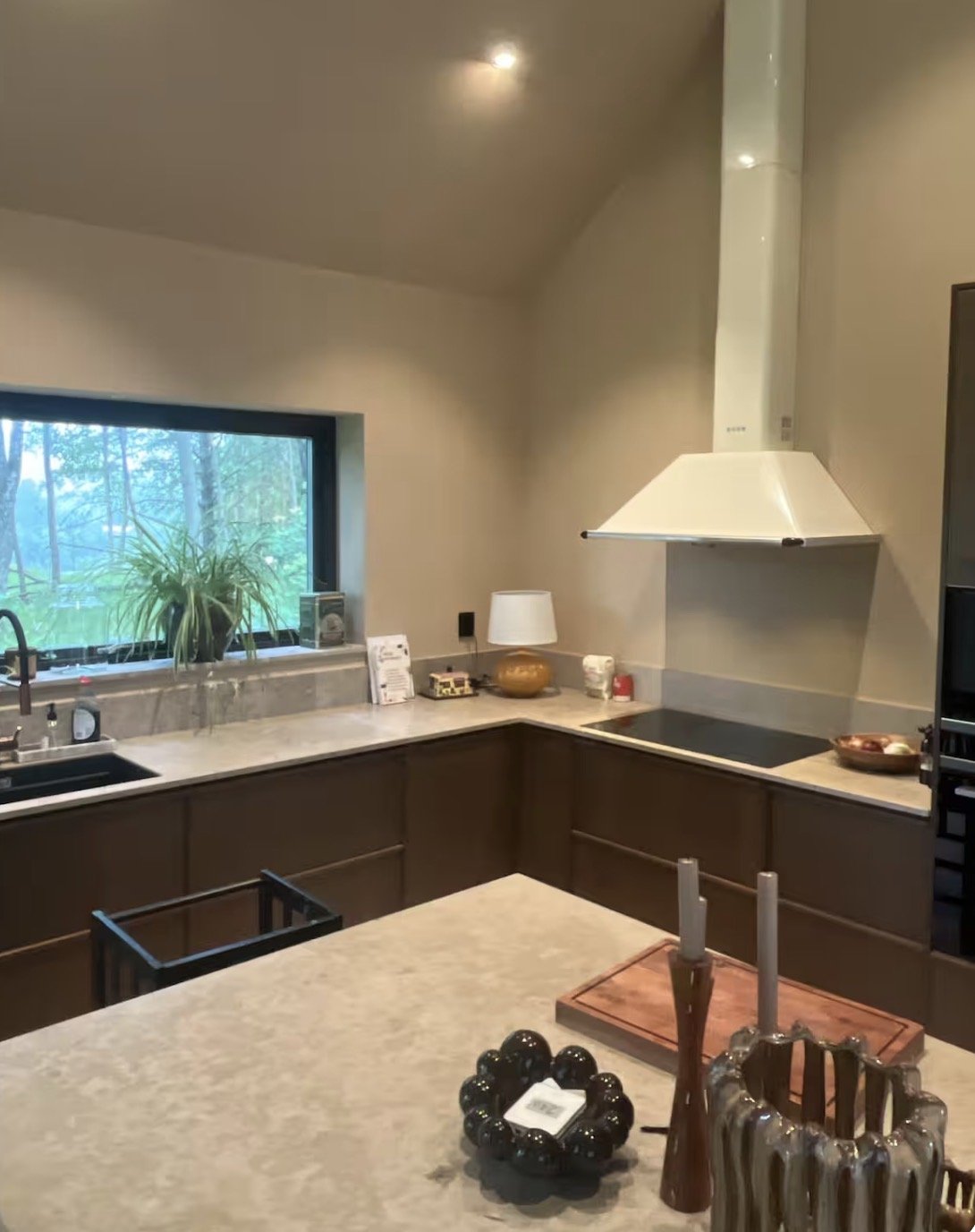 8 rok · 211 m² i Lerum – bild 3