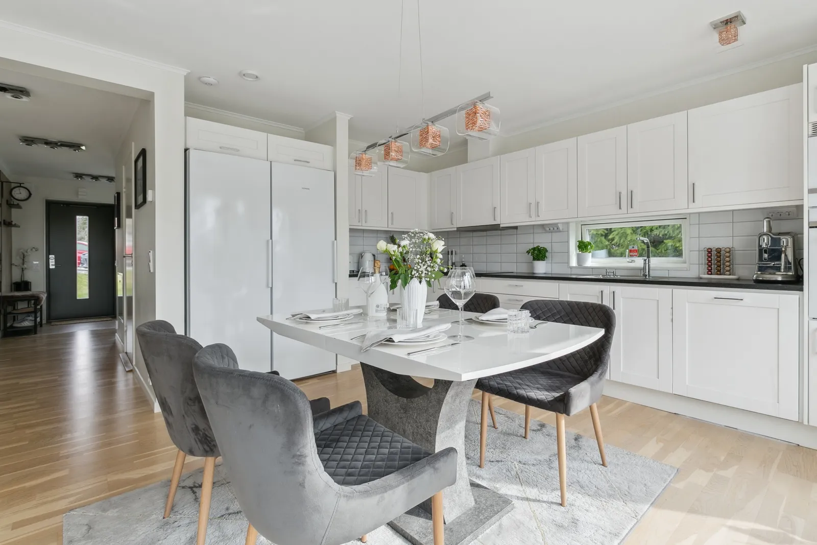 6 rok · 131 m² i Skogås – bild 3