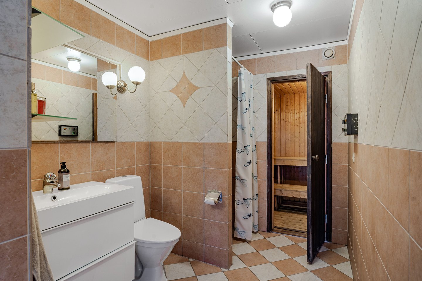 8 rok · 245 m² i Jönköping – bild 22