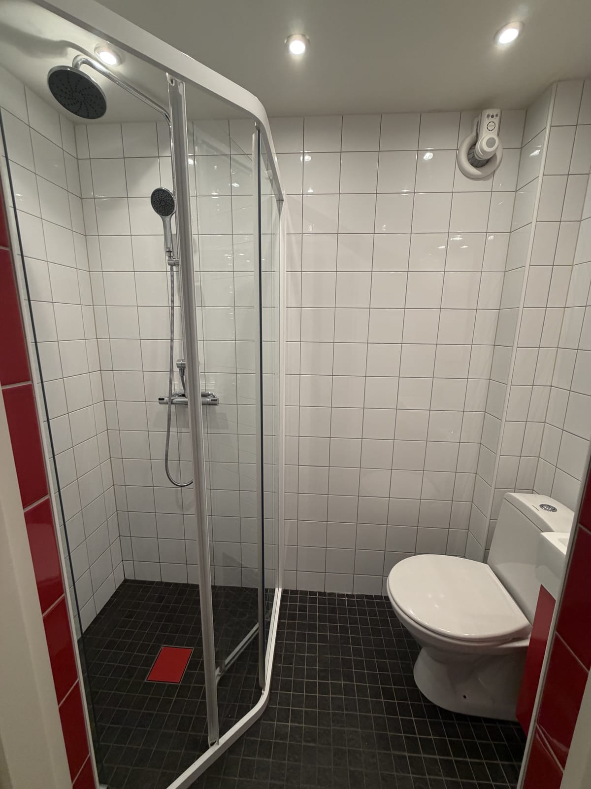 6 rok · 170 m² i Södertälje – bild 5