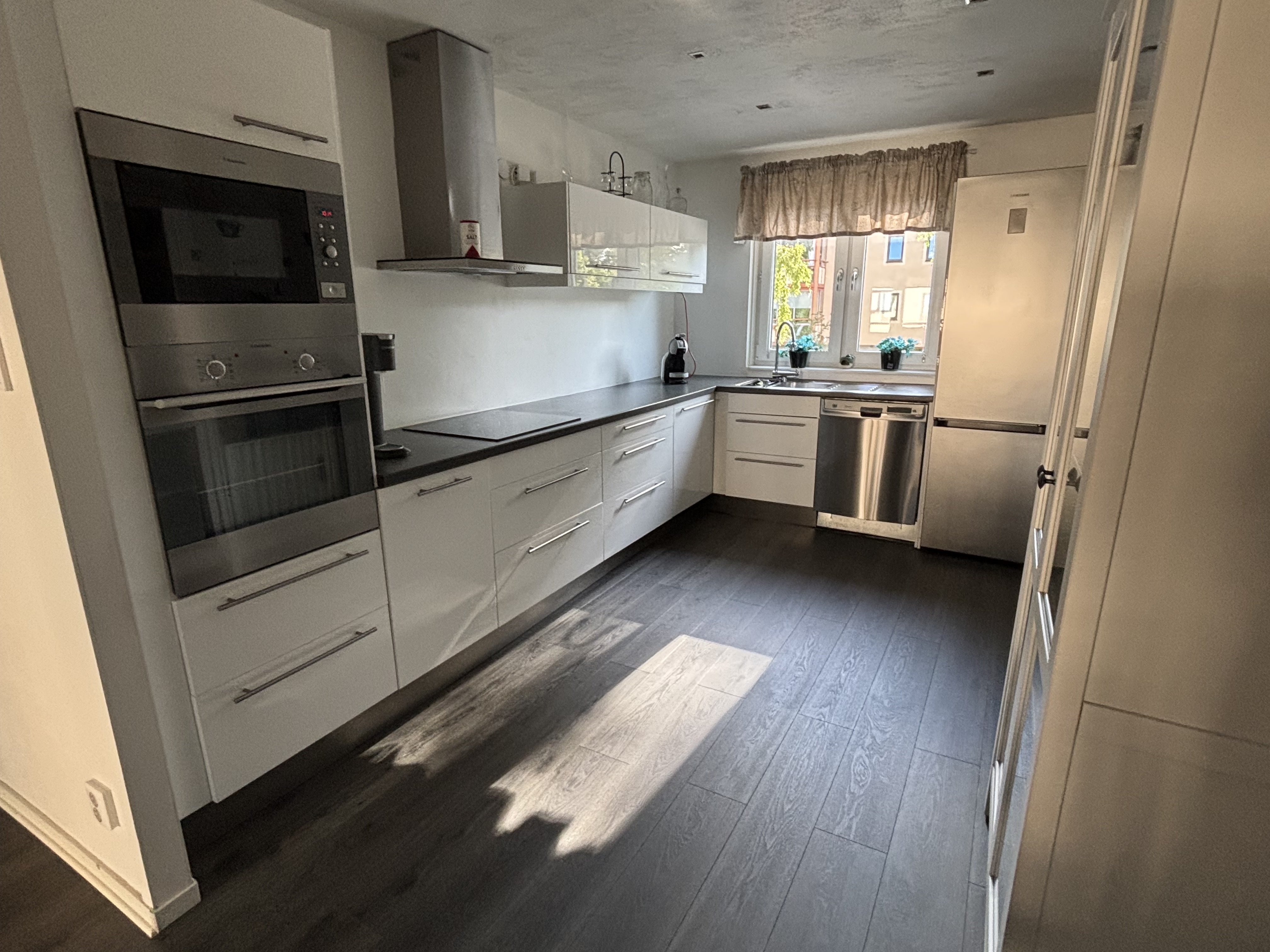Lägenhet, 3 rooms, 78 sqm, Handen – Handen