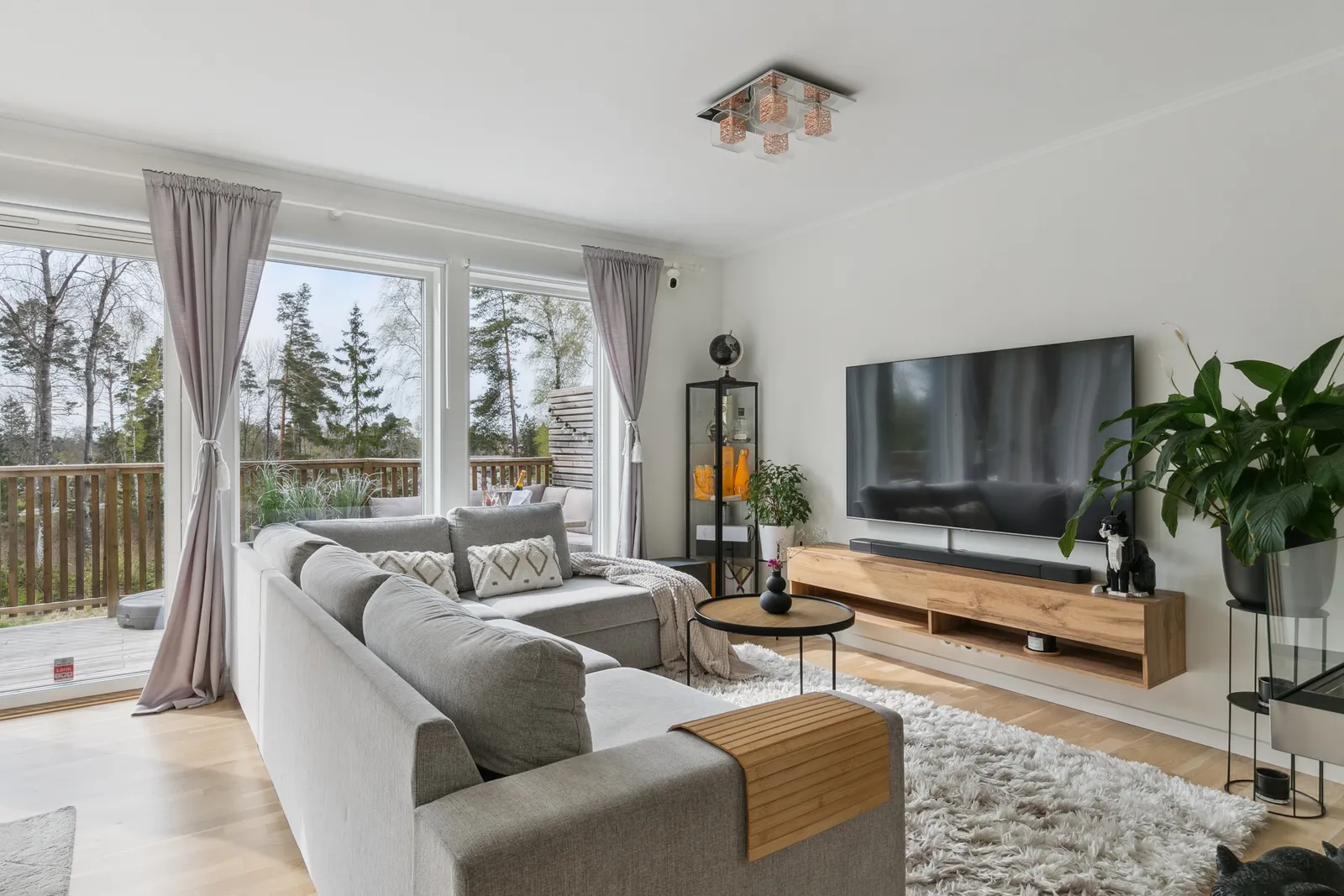 6 rok · 131 m² i Skogås – bild 2