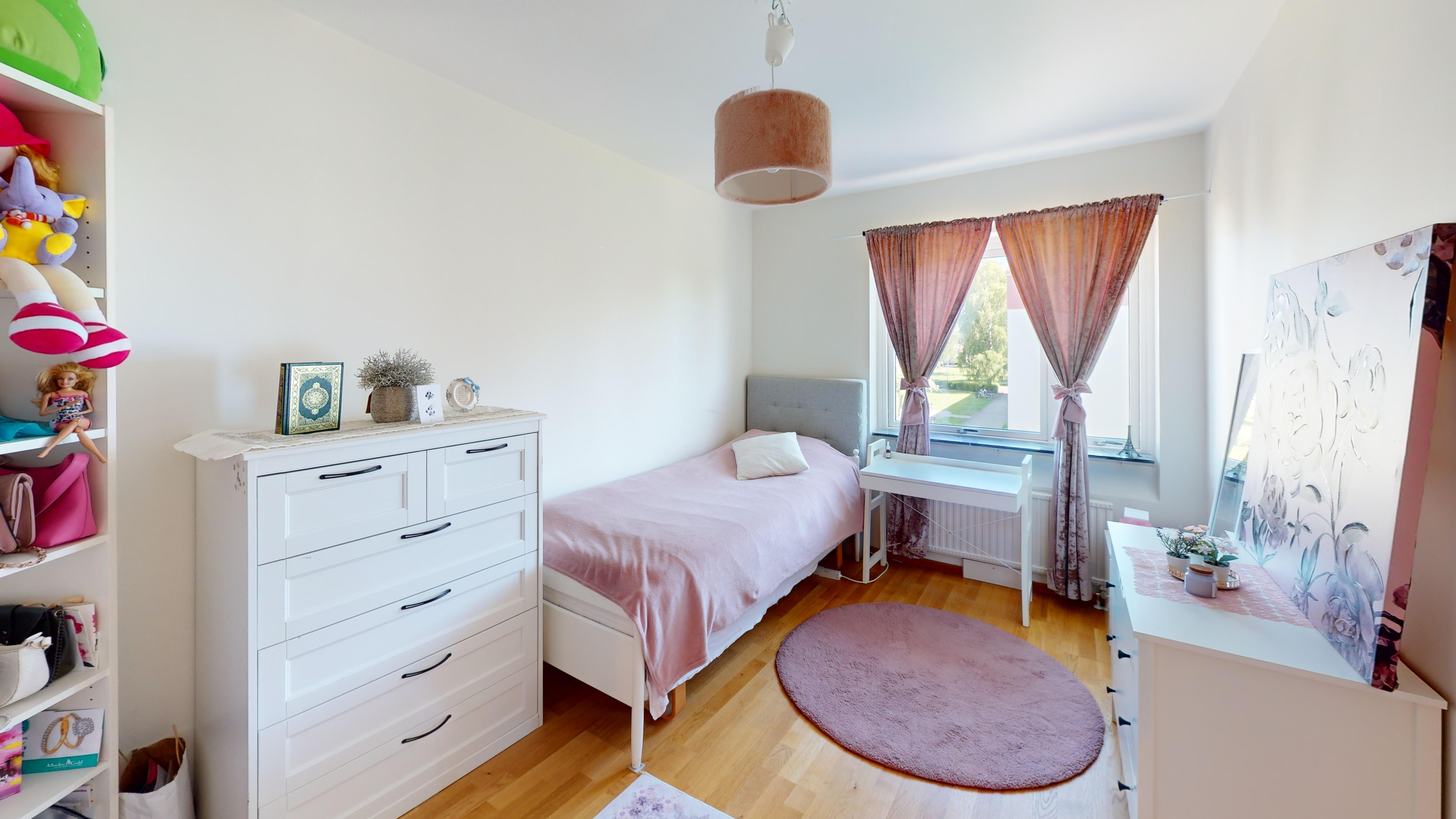 Lägenhet, 4 rooms, 98 sqm, Skövde – bild 2