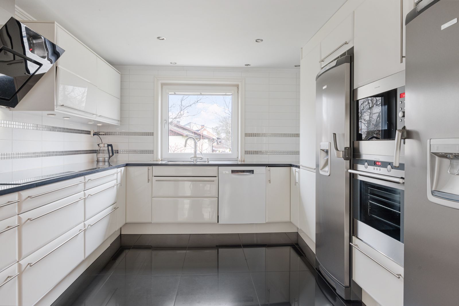 Villa/Hus, 8 rooms, 242 sqm, Järfälla – bild 9
