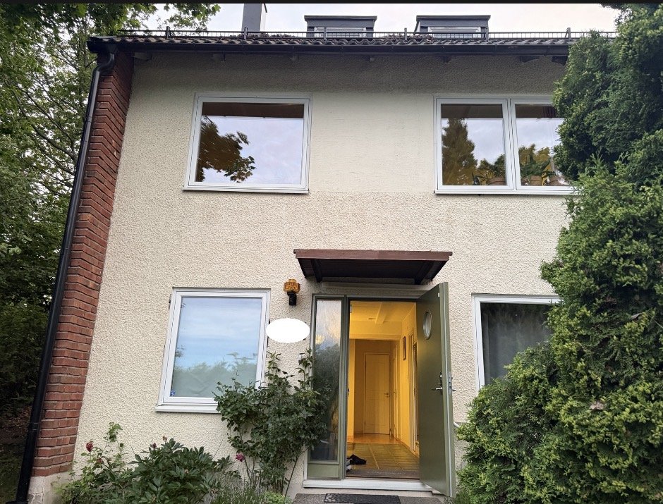Radhus, 5 rooms, 133 sqm, Skärholmen
