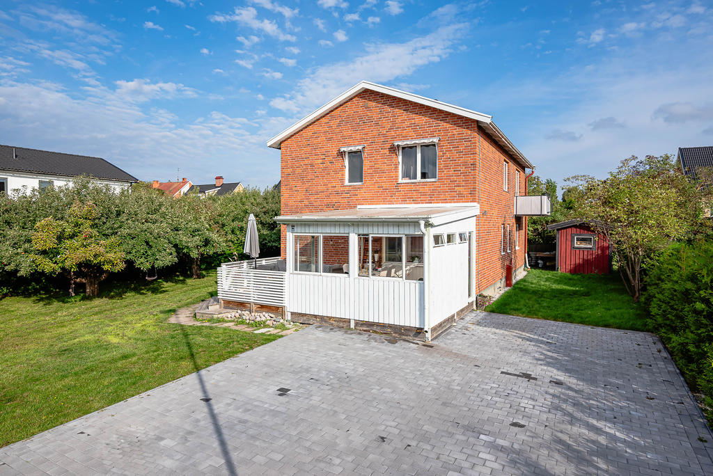Villa/Hus, 6 rooms, 165 sqm, Katrineholm – bild 2