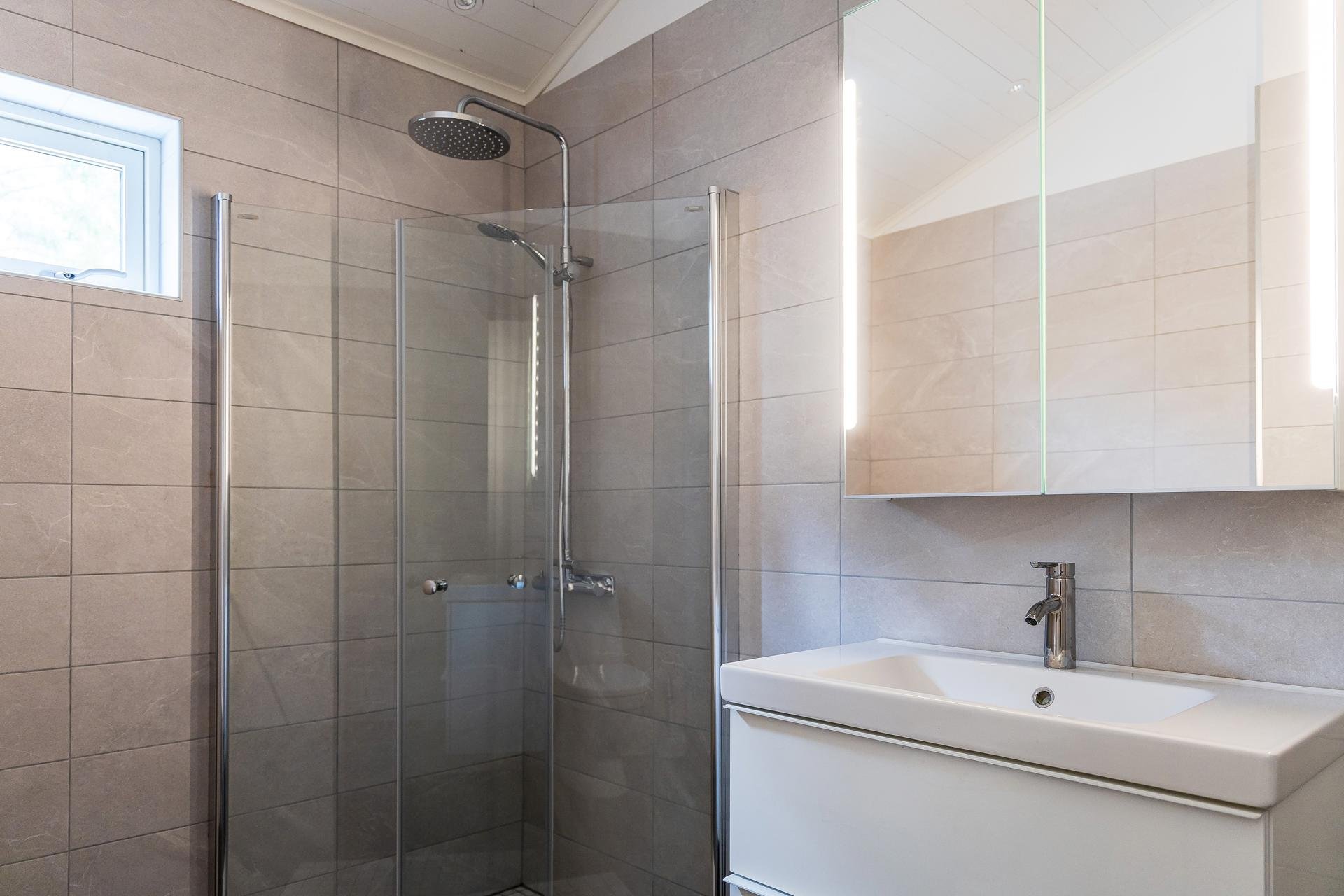 6 rok · 148 m² i Klintehamn – bild 4