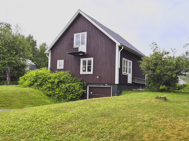 5 rok · 120 m² i Väja – Väja